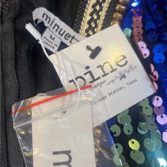 Minuet Petite Multicolor Sequin Long Sleeve Dress - Picture 4 of 11